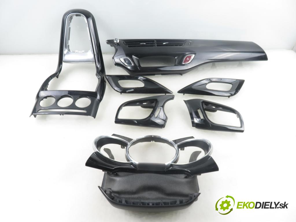CITROEN DS3 (SA_) HB 2011 68,00 1.6 e-HDi 8V 92 - 9HP  1560,00 Lišta dosky palubnej 9685748677 ; 9684153677 ; 9683989577