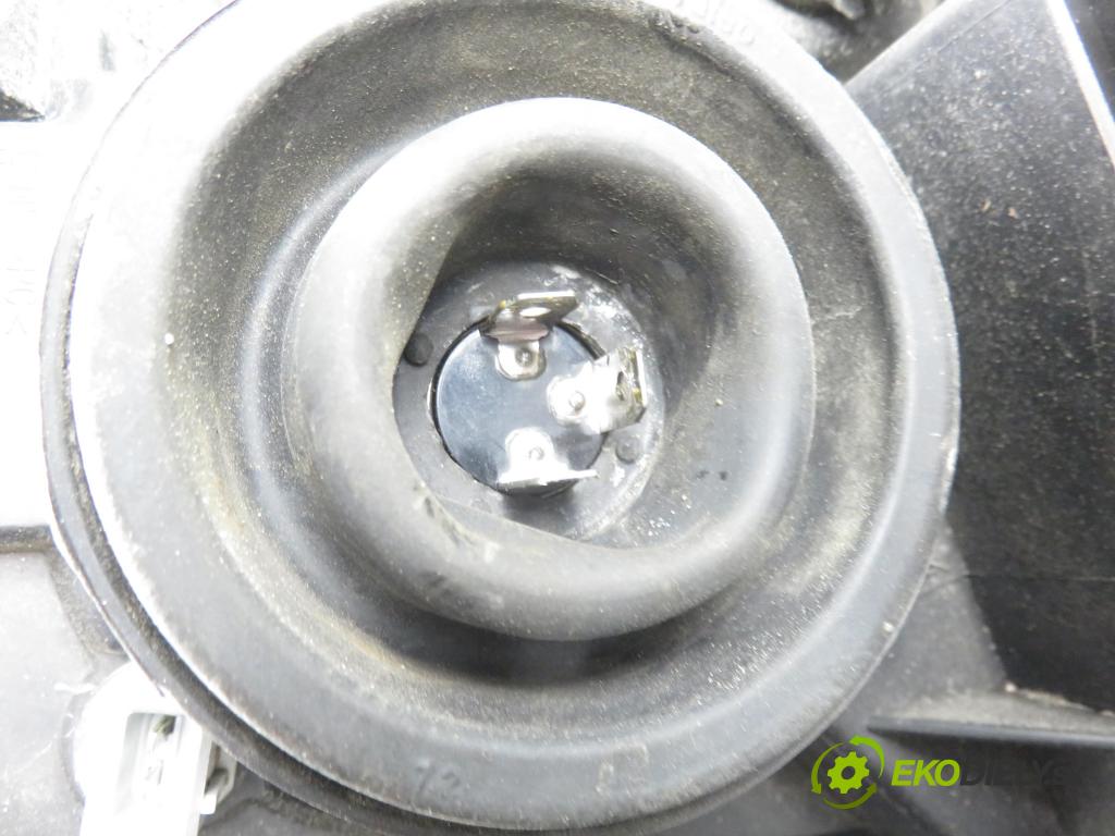 TOYOTA YARIS (_P9_) HB 2006 64,00 1.3 VVT-i (SCP90_) - 2SZ-FE 1298,00 Svetlo LP 811500D120 ; 89900737