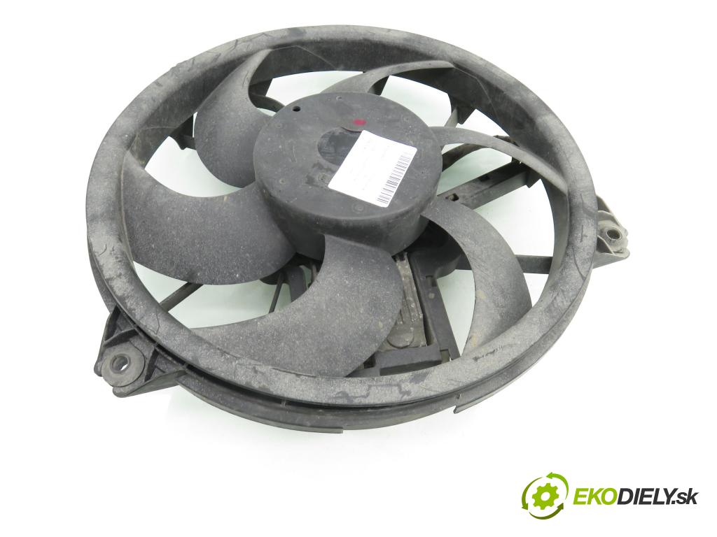 CITROEN C5 III Break (RW_) KOMBI 2008 150,00 2.7 HDi - UHZ (DT17BTED4) 2720,00 Ventilátor chladič vody 9682627080
