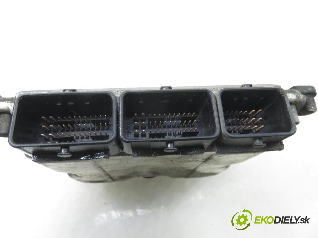 OPEL VIVARO A Autobus (X83) BUS 2003 74,00 1.9 DTI - F9Q 760 1870,00 Riadiaca jednotka Motor 8200204836 ; 0281010632