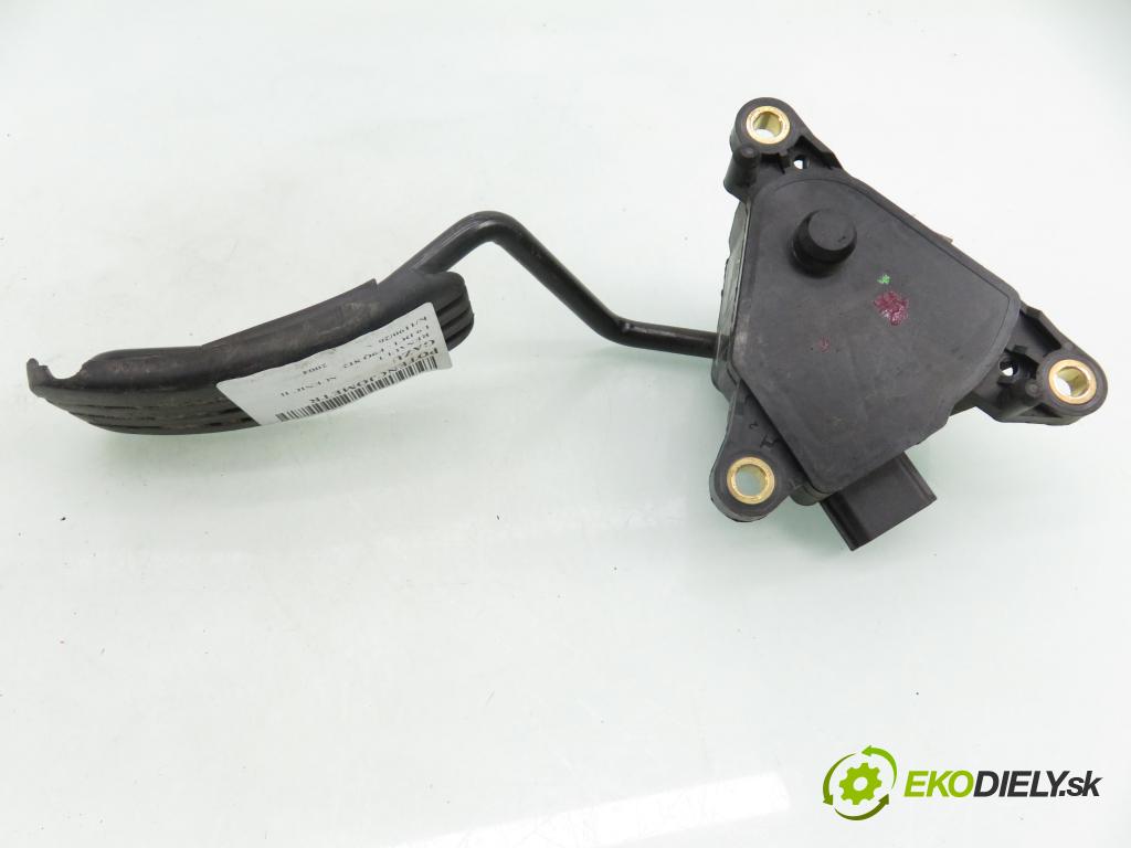 RENAULT SCENIC II (JM0/1_) HB 2004 88,00 1.9 DCI - F9Q 812 1870,00 Potenciometer plynu 8200159647 (Potenciometer plynového pedálu)
