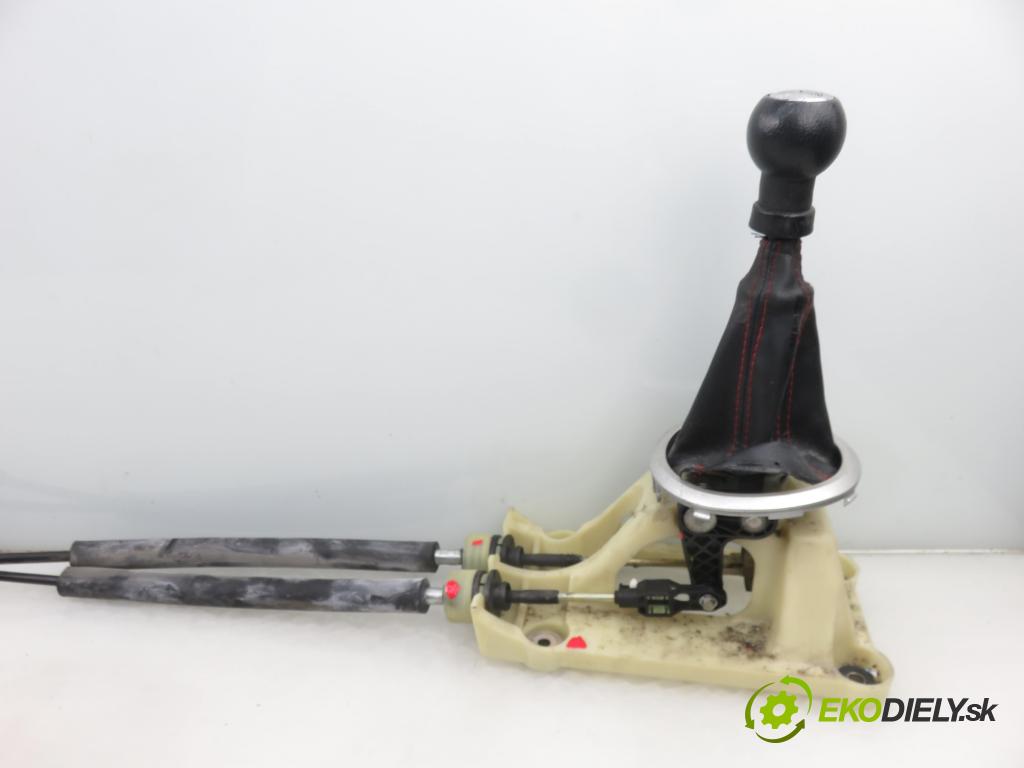 SUZUKI SWIFT III (MZ, EZ) HB 2005 75,00 1.5 (RS 415) - M15A 1490,00 ZVEDÁK: