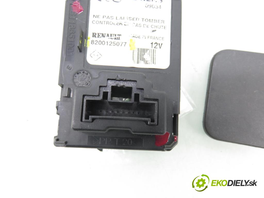 RENAULT SCENIC II (JM0/1_) HB 2004 88,00 1.9 DCI - F9Q 812 1870,00 CZYTNIK KARTY: S118539002E ; 8200125077