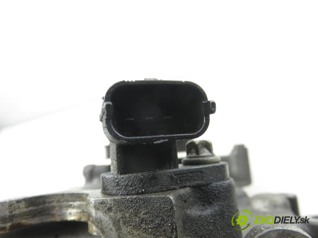 OPEL CORSA C (X01) HB 2004 55,00 1.2 - Z 12 XE 1199,00 Pumpa oleja 24469096 ; 90572867 (Olejová pumpa)