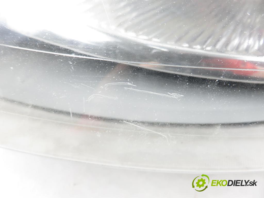 OPEL VIVARO A Skrzynia (X83) FURGON 2004 74,00 1.9 DTI - F9Q 760 1870,00 světlo LP 91165719 ; 7700311371 ; 89308690
