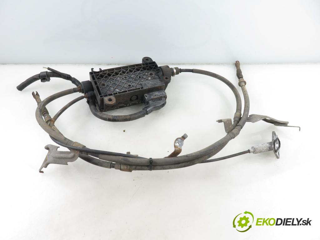 TOYOTA AVENSIS sedan (_T27_) SEDAN 2016 105,00 2.0 D-4D (WWT271_) - 2WW 1995,00 BRZDA: ručně elektrický 4630005041 ; 10220201644