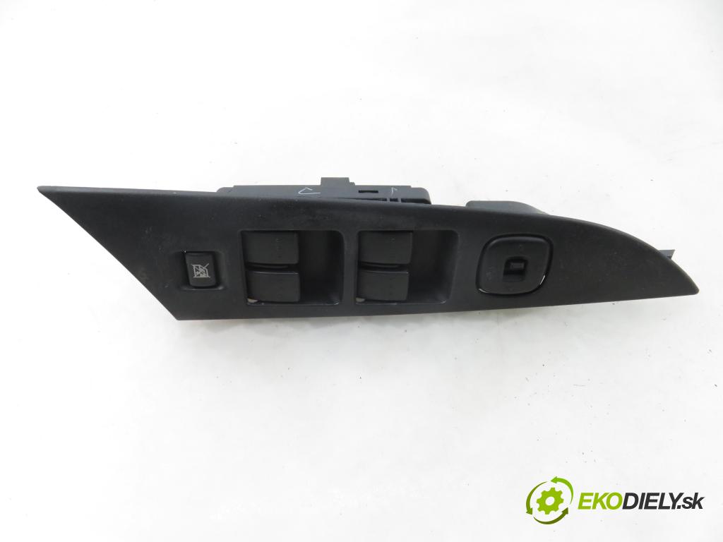 MAZDA 3 (BK) HB 2004 77,00 1.6 - B6ZE 1598,00 Panel ovládaní oken 3123000BP4L