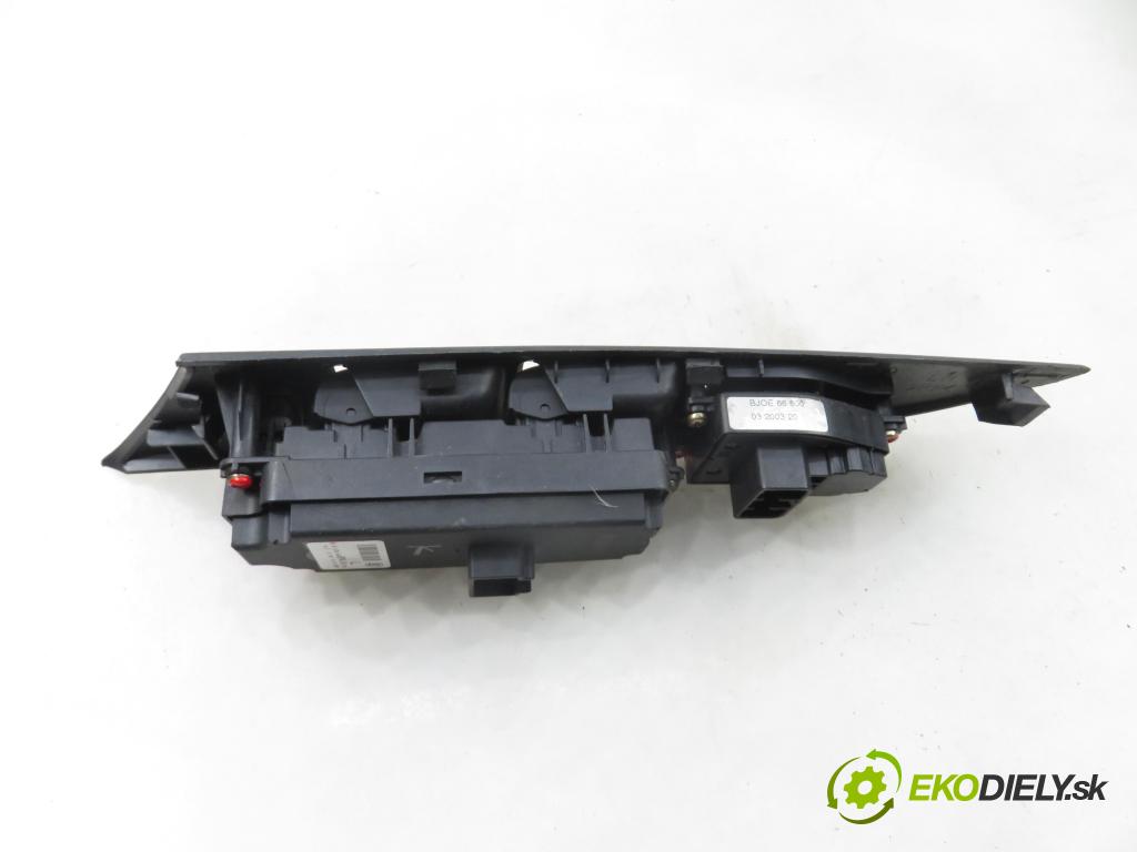 MAZDA 3 (BK) HB 2004 77,00 1.6 - B6ZE 1598,00 Panel ovládaní oken 3123000BP4L
