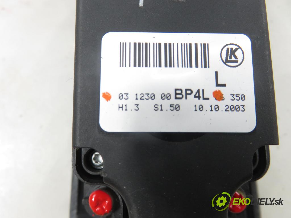 MAZDA 3 (BK) HB 2004 77,00 1.6 - B6ZE 1598,00 Panel ovládaní oken 3123000BP4L