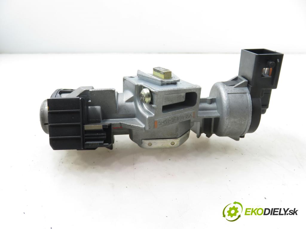 MAZDA 3 (BK) HB 2004 77,00 1.6 - B6ZE 1598,00 spinačka / zámky 3M513F880AA
