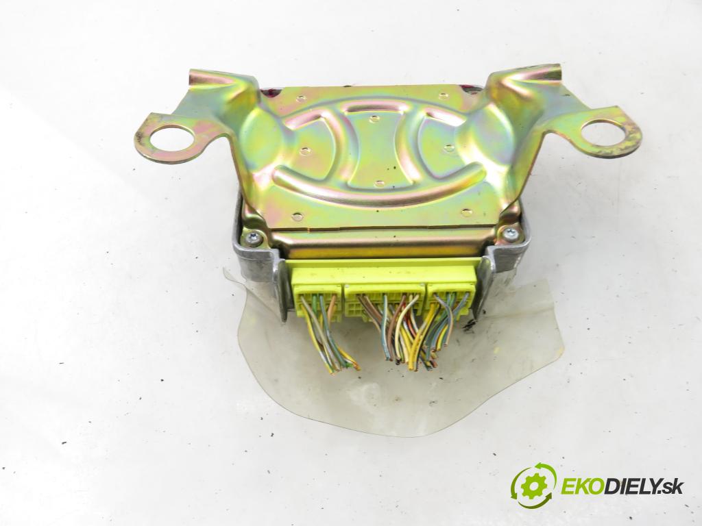 TOYOTA YARIS (_P1_) HB 2002 64,00 1.3 (SCP12_) - 2SZ-FE 1298,00 MODUL air BAG 891700D020 ; 205881104