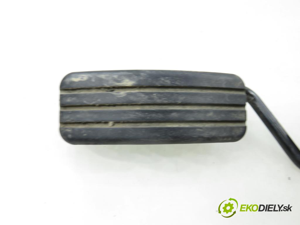 RENAULT GRAND SCENIC II (JM0/1_) MINIVAN 2004 88,00 1.9 dCi (JM0G, JM12, JM1G, JM2C) - F9Q 812 1870,00 Potenciometer plynu 8200159647B (Potenciometer plynového pedálu)