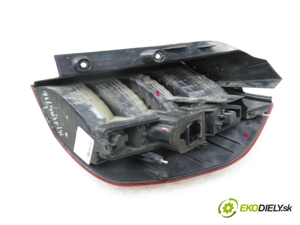 RENAULT GRAND SCENIC II (JM0/1_) MINIVAN 2004 88,00 1.9 dCi (JM0G, JM12, JM1G, JM2C) - F9Q 812 1870,00 světlo levé zadní 8200493374 ; 8200493374F