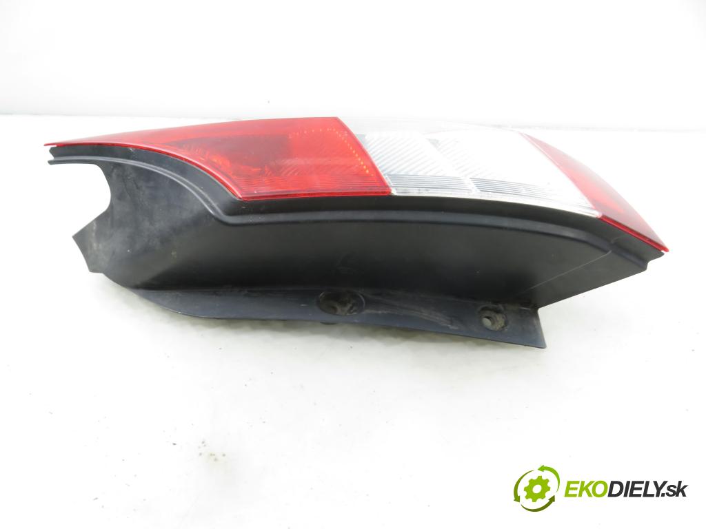RENAULT GRAND SCENIC II (JM0/1_) MINIVAN 2004 88,00 1.9 dCi (JM0G, JM12, JM1G, JM2C) - F9Q 812 1870,00 světlo pravé zadní 8200493375 ; 8200493375F