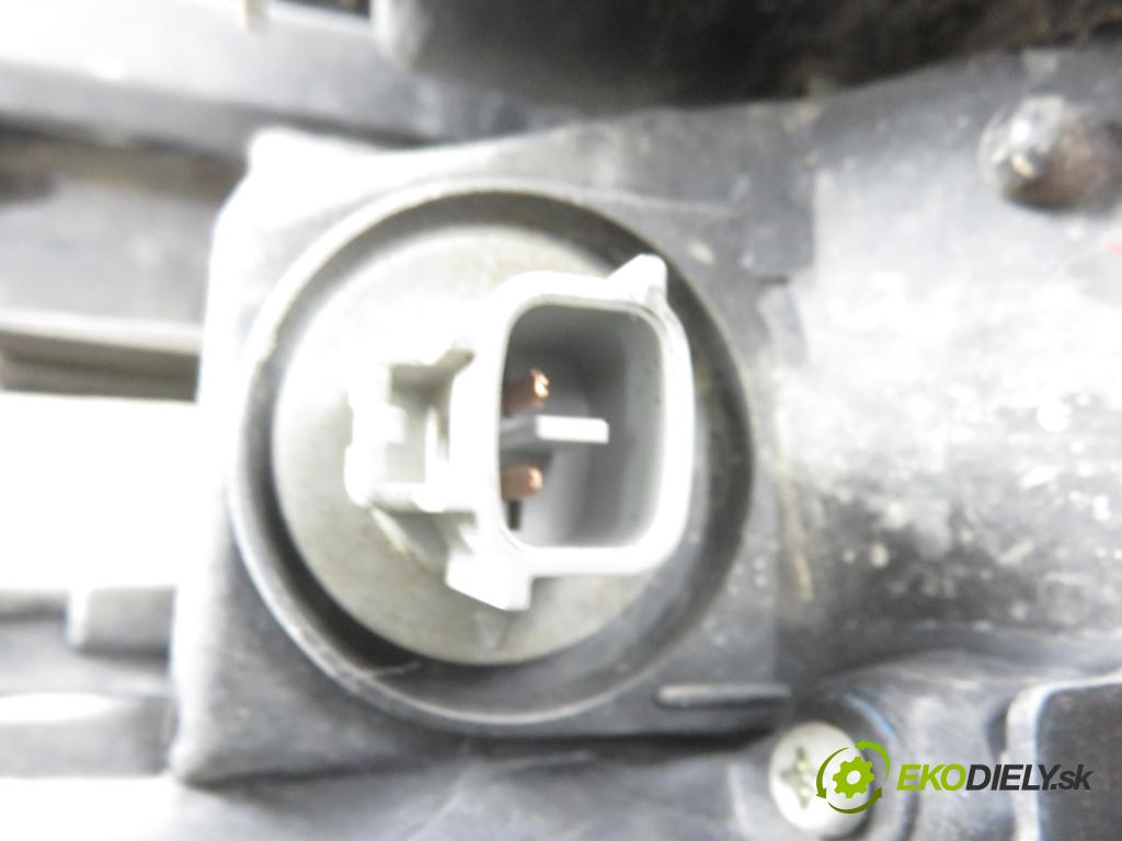 MAZDA 3 (BL) HB 2009 136,00 2.2 MZR CD - R2AA 2184,00 světlo LP BBM551040