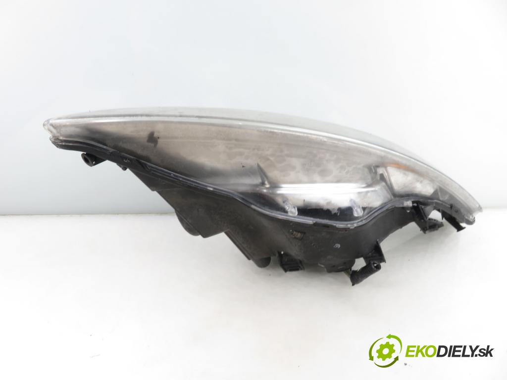 FORD MONDEO IV Turnier (BA7) KOMBI 2011 103,00 2.0 TDCi - QXBA 1997,00 světlo LP