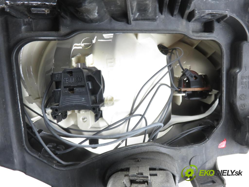 FORD MONDEO IV Turnier (BA7) KOMBI 2011 103,00 2.0 TDCi - QXBA 1997,00 světlo LP