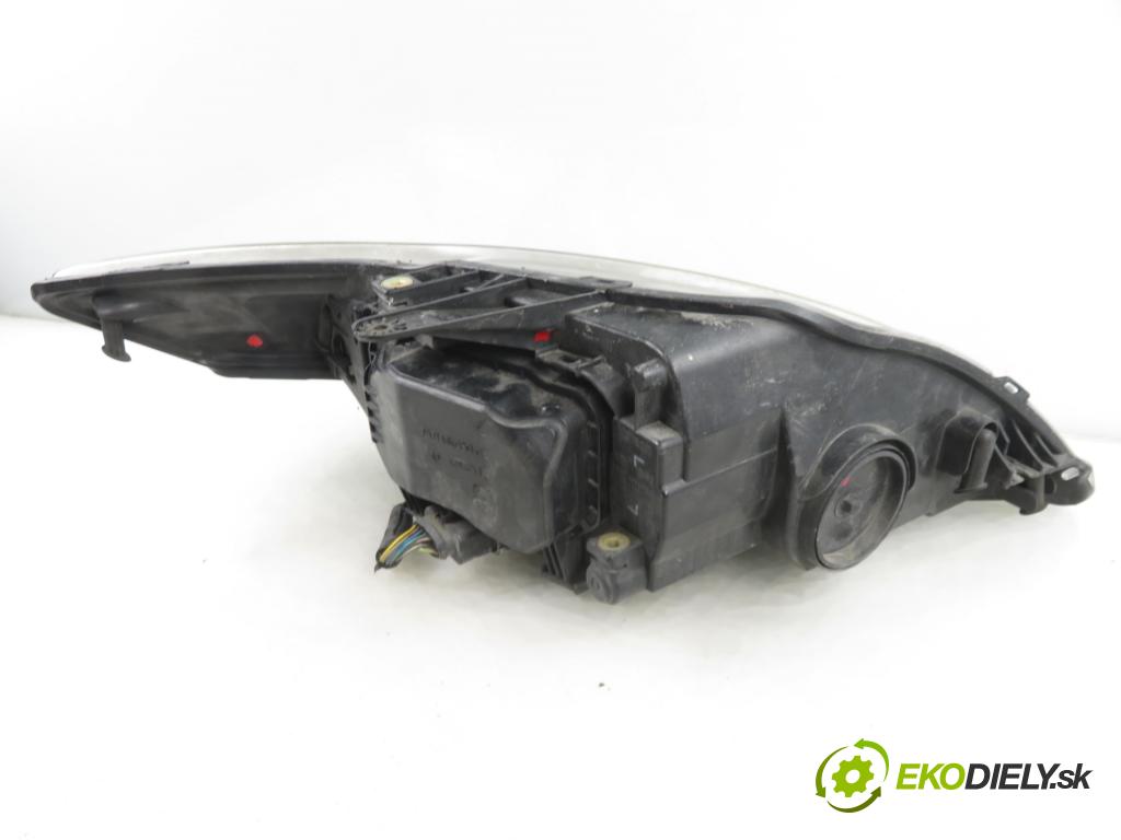 FORD MONDEO IV Turnier (BA7) KOMBI 2011 103,00 2.0 TDCi - QXBA 1997,00 světlo LP