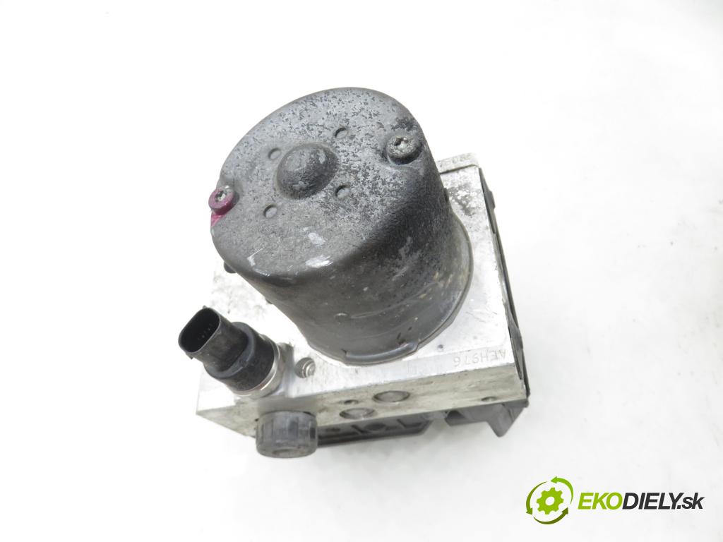 VW PASSAT B5.5 Variant (3B6) KOMBI 2002 96,00 1.9 TDI 4motion - AVF 1896,00 Pumpa ABS 0265950054 ; 4B0614517H ; 0265225121 (Pumpa ABS)