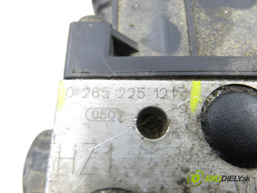VW PASSAT B5.5 Variant (3B6) KOMBI 2002 96,00 1.9 TDI 4motion - AVF 1896,00 Pumpa ABS 0265950054 ; 4B0614517H ; 0265225121 (Pumpa ABS)