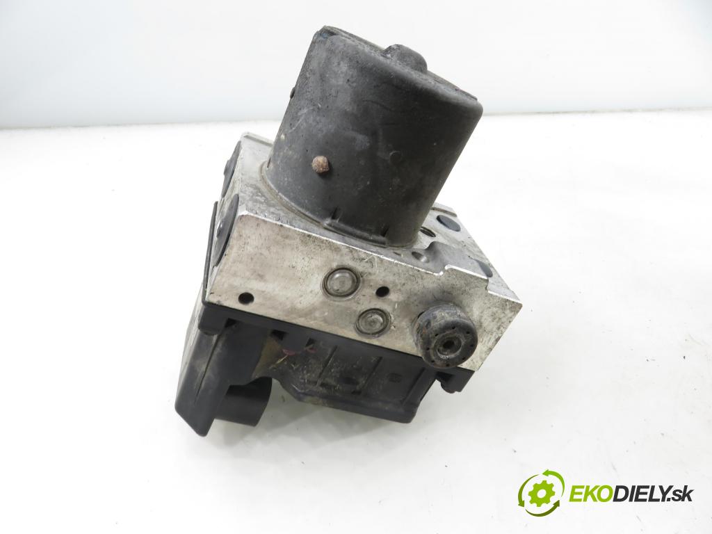 VW PASSAT B5.5 Variant (3B6) KOMBI 2002 96,00 1.9 TDI 4motion - AVF 1896,00 Pumpa ABS 0265950054 ; 4B0614517H ; 0265225121 (Pumpa ABS)