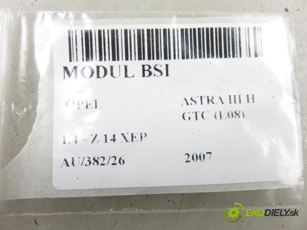 OPEL ASTRA H GTC (L08) HB 2007 66,00 1.4 - Z 14 XEP 1364,00 skříňka POJISTKY: 13250231 ; 5DK00946420