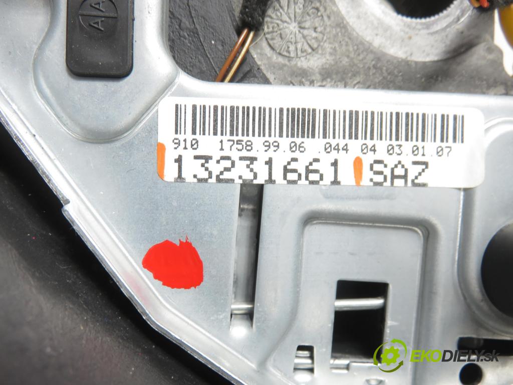 OPEL ASTRA H GTC (L08) HB 2007 66,00 1.4 - Z 14 XEP 1364,00 volant 13231661 ; 13111345 (Volant)