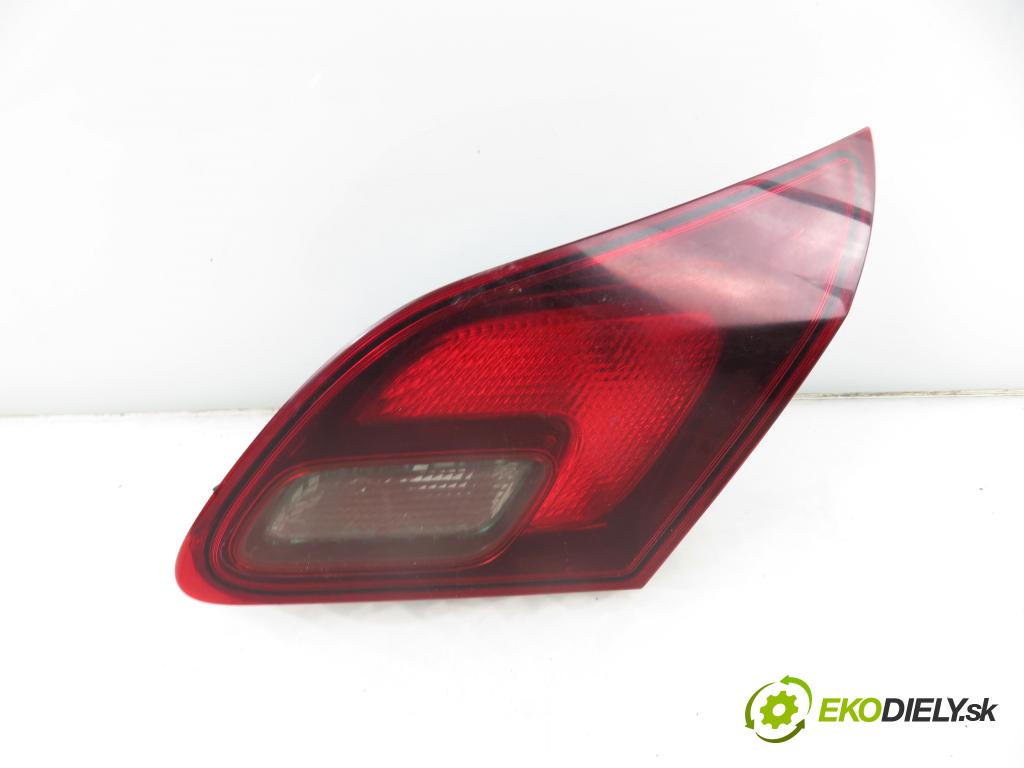OPEL ASTRA J HB 2010 92,00 1.7 CDTI - A 17 DTR 1686,00 světlo pravé zadní kufr 216402