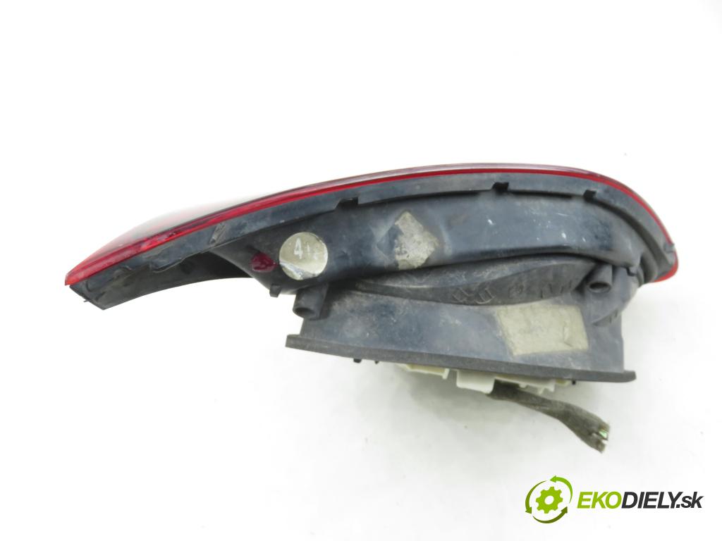 OPEL ASTRA J HB 2010 92,00 1.7 CDTI - A 17 DTR 1686,00 světlo pravé zadní kufr 216402