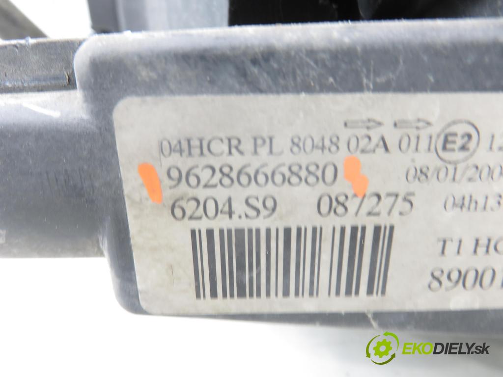 PEUGEOT 206 liftback (2A/C) HB 2004 440,00 1.1 i - HFX (TU1JP) 1124,00 Svetlo LP 9628666880