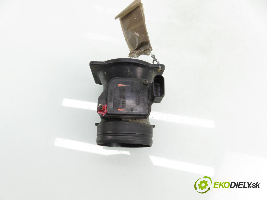 AUDI A3 (8L1) HB 1998 74,00 1.6 - AKL 1595,00 váha vzduchu vzduchu AFH6010C ; 06A906461B
