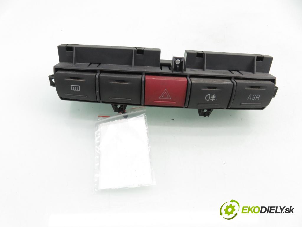 CITROEN JUMPER Skrzynia (244) FURGON 2006 74,00 2.2 HDi - 4HY (DW12UTED) 2179,00 prepínač výstražných (núdzových) 7353387630