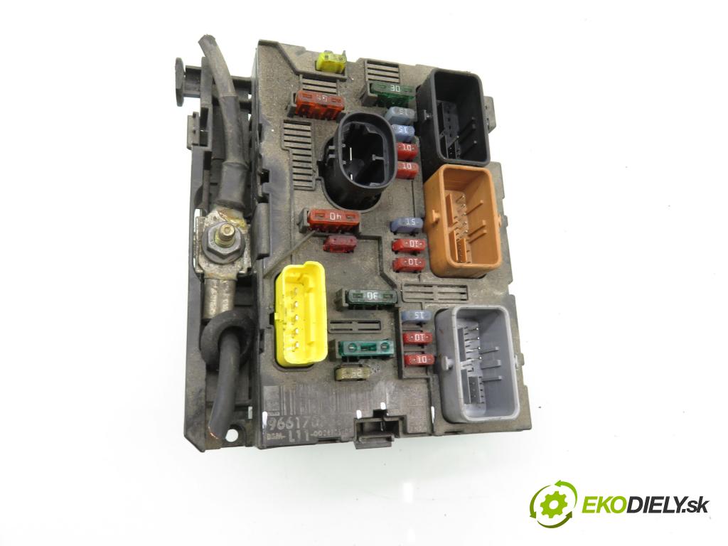 PEUGEOT 307 (3A/C) HB 2007 80,00 1.6 HDi 110 - 9HZ (DV6TED4) 1560,00 MODUL BSM 9661708280 ; S12637107