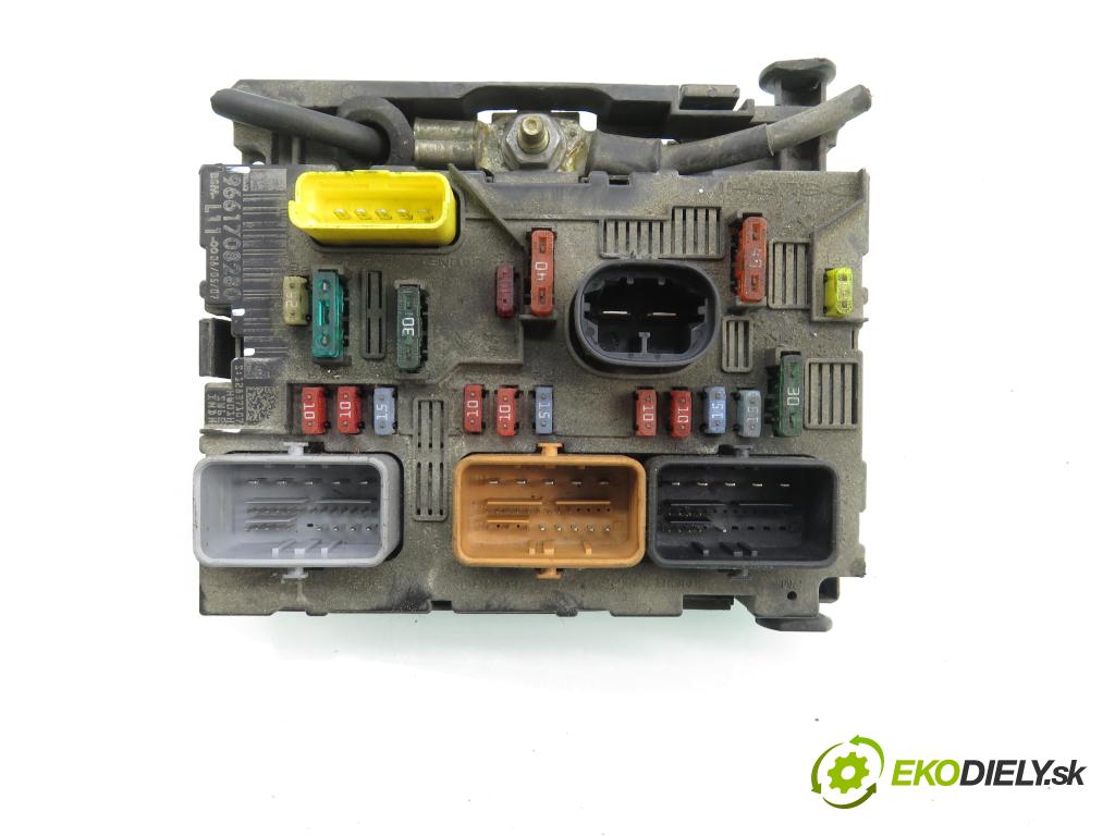 PEUGEOT 307 (3A/C) HB 2007 80,00 1.6 HDi 110 - 9HZ (DV6TED4) 1560,00 MODUL BSM 9661708280 ; S12637107