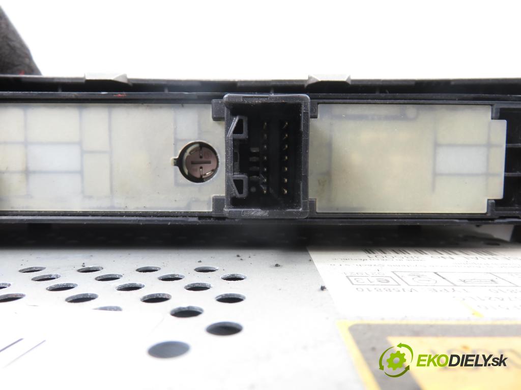 TOYOTA COROLLA Verso (ZER_, ZZE12_, R1_) MINIVAN 2005 85,00 2.0 D-4D (CUR10_) - 1CD-FTV 1995,00 RADIO CD 861200F010