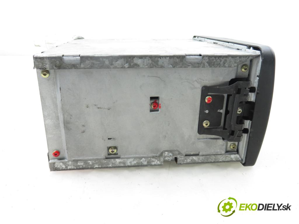 FORD MONDEO III Turnier (BWY) KOMBI 2002 96,00 2.0 TDCi - N7BA 1998,00 RADIO CD 97AP18C815HA