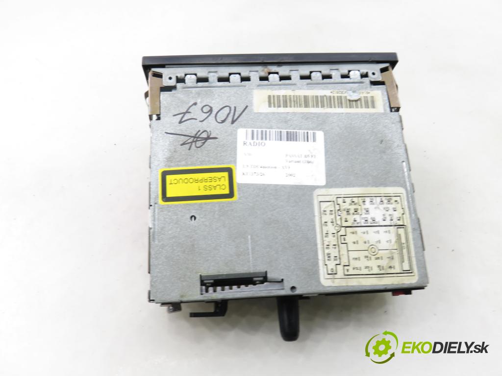 VW PASSAT B5.5 Variant (3B6) KOMBI 2002 96,00 1.9 TDI 4motion - AVF 1896,00 RADIO CD 1J0035191A