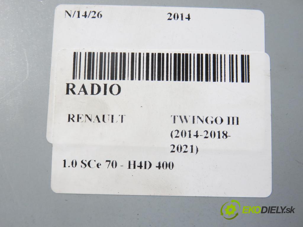 RENAULT TWINGO III (BCM_) HB 2014 52,00 1.0 SCe 70 - H4D 400 999,00 RADIO 281156611R