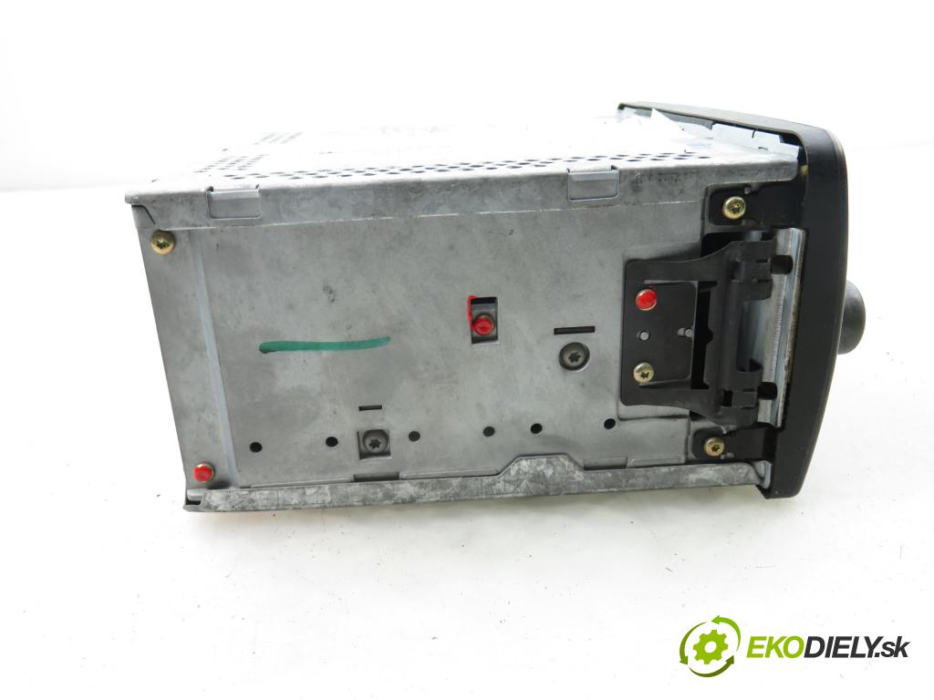 FORD FOCUS (DAW, DBW) HB 2003 74,00 1.6 16V - FYDD 1596,00 RADIO CD YS4F18C815AC