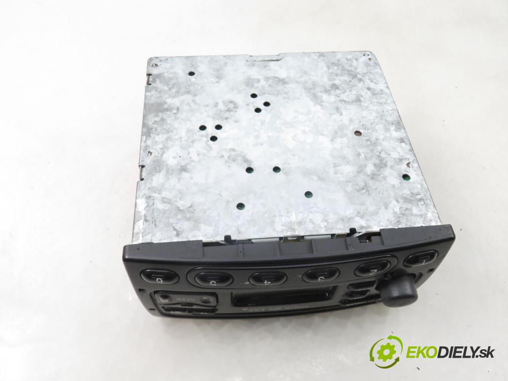 FORD FOCUS (DAW, DBW) HB 2003 74,00 1.6 16V - FYDD 1596,00 RADIO CD YS4F18C815AC