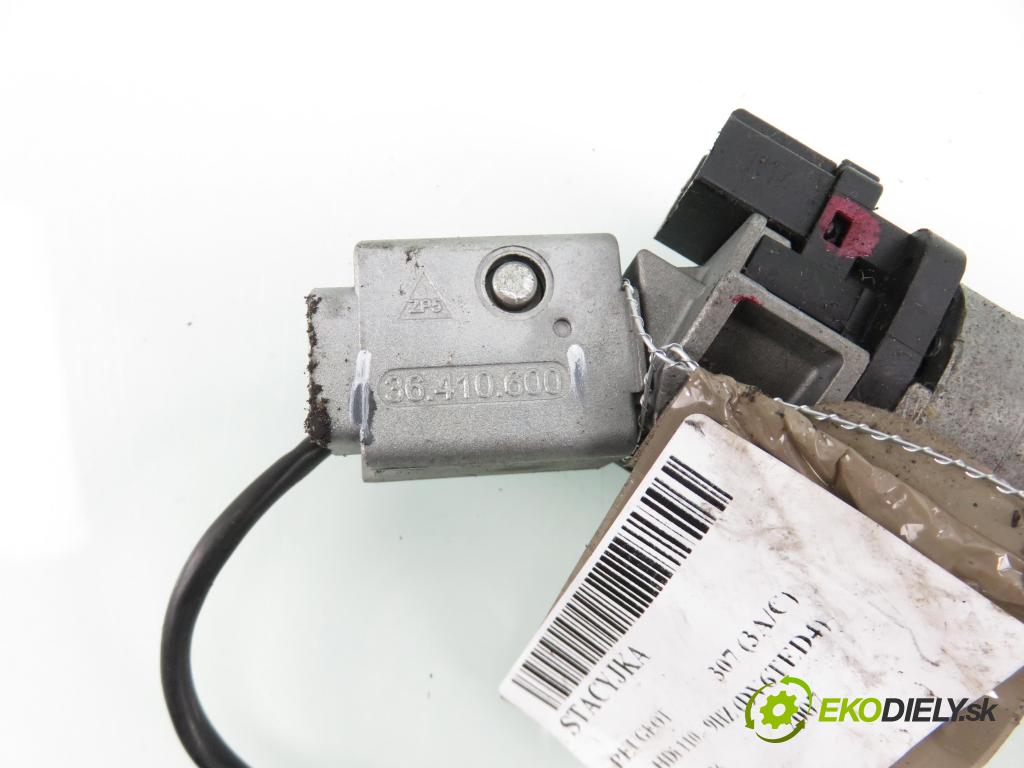 PEUGEOT 307 (3A/C) HB 2007 80,00 1.6 HDi 110 - 9HZ (DV6TED4) 1560,00 spinačka 36410600 ; 9663123280 (Spínacia skrinka)