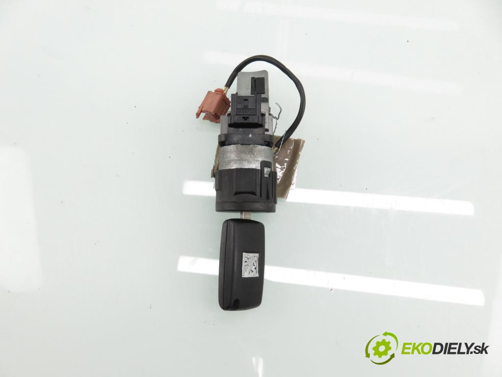 PEUGEOT 307 (3A/C) HB 2007 80,00 1.6 HDi 110 - 9HZ (DV6TED4) 1560,00 spinačka 36410600 ; 9663123280 (Spínacia skrinka)