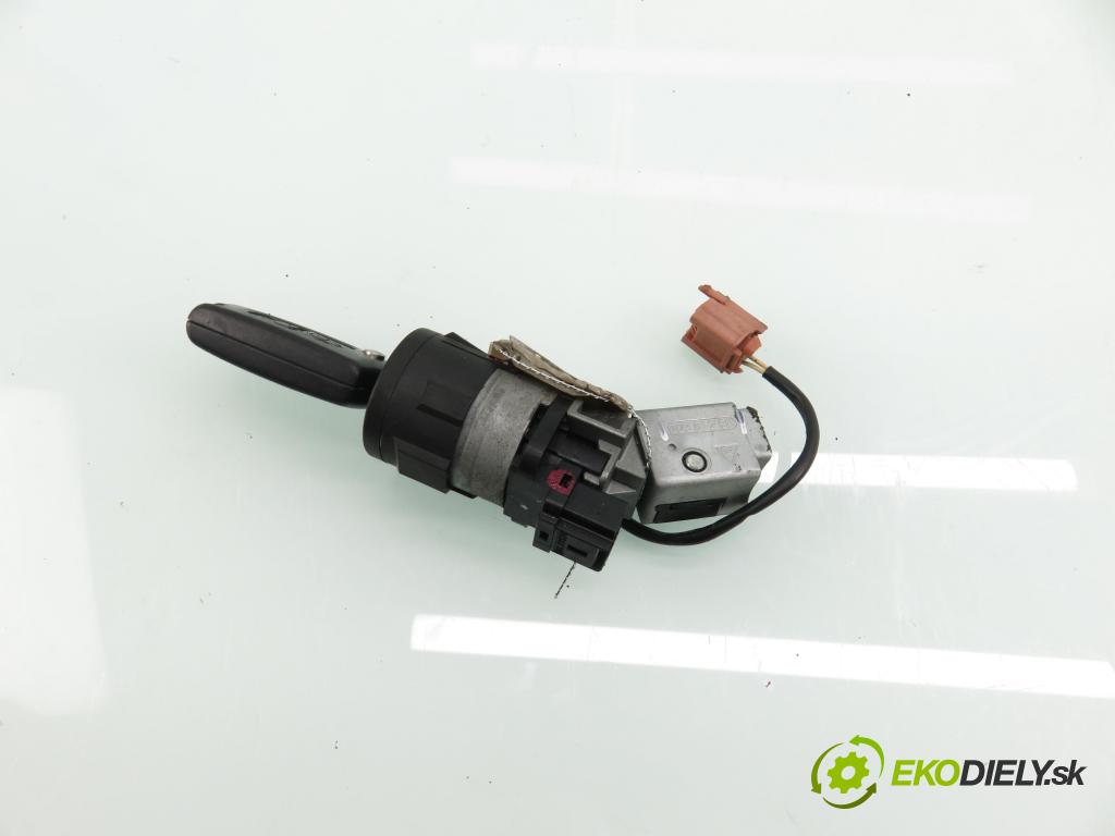 PEUGEOT 307 (3A/C) HB 2007 80,00 1.6 HDi 110 - 9HZ (DV6TED4) 1560,00 spinačka 36410600 ; 9663123280 (Spínacia skrinka)