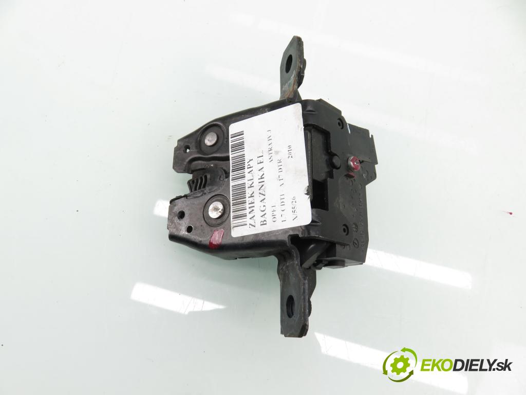 OPEL ASTRA J HB 2010 92,00 1.7 CDTI - A 17 DTR 1686,00 zámok dverí kufor EL. 13500195