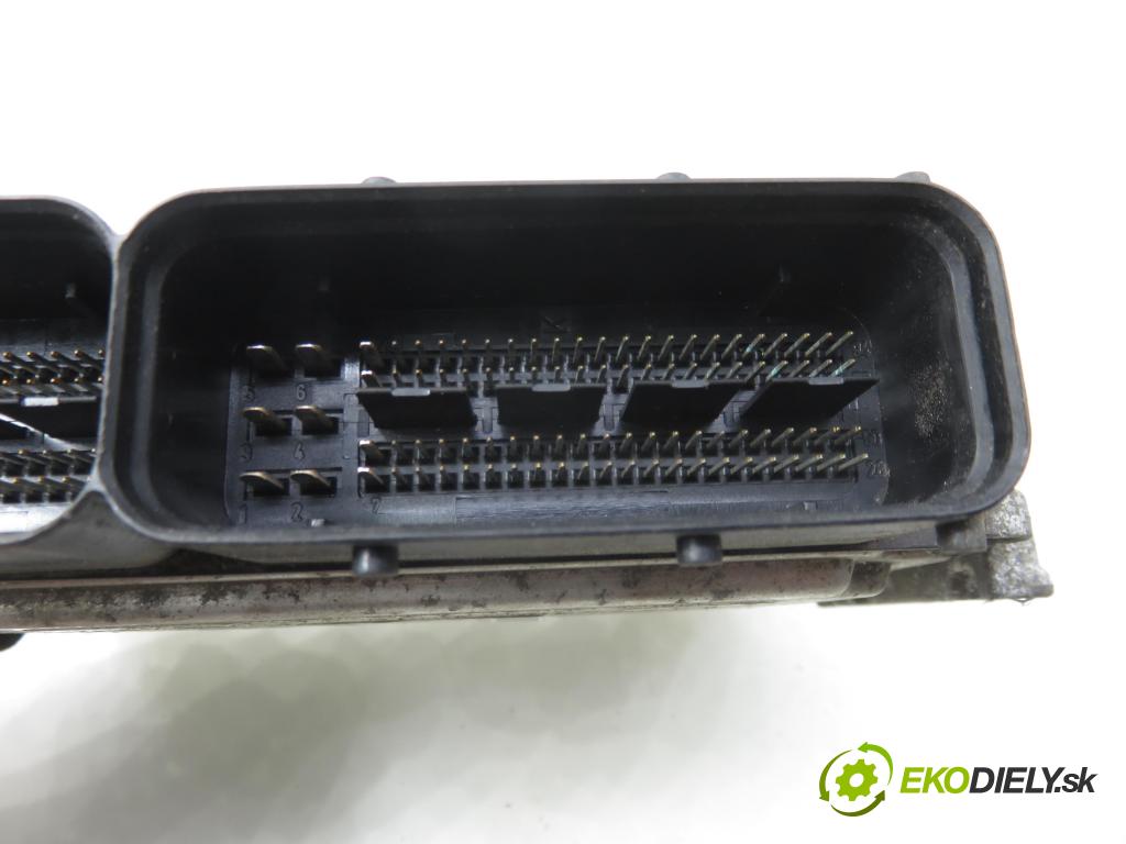 ALFA ROMEO 147 (937_) HB 2006 110,00 1.9 JTDM 16V (937.AXN1B, 937.BXN1B) - 937 A5.000 1910,00 řídící jednotka motora 0281012966 ; 55205067