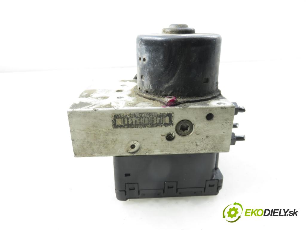 AUDI A3 (8L1) HB 1998 74,00 1.6 - AKL 1595,00 pumpa ABS 1J0907379H ; 10094903413 ; 1J0614217C (Pumpa ABS)