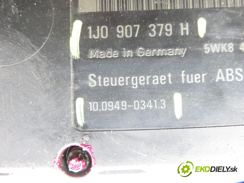 AUDI A3 (8L1) HB 1998 74,00 1.6 - AKL 1595,00 pumpa ABS 1J0907379H ; 10094903413 ; 1J0614217C (Pumpa ABS)