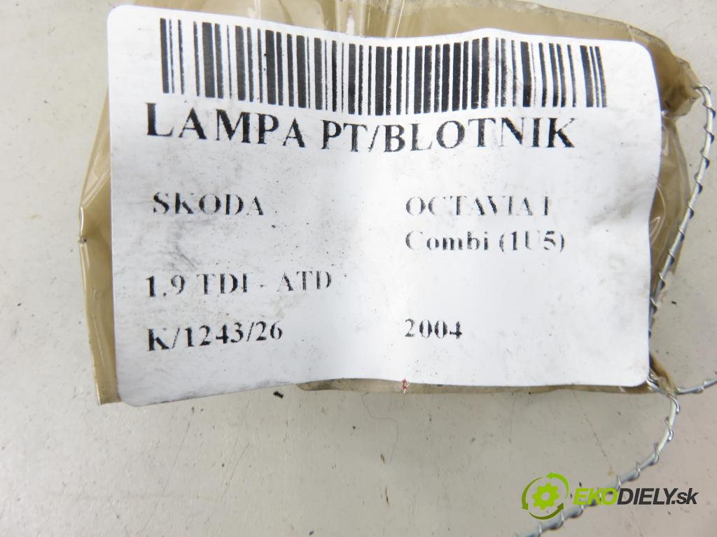 SKODA OCTAVIA I Combi (1U5) KOMBI 2004 74,00 1.9 TDI - ATD 1896,00 světlo pravé zadní 1U9945096B ; 1U9945112B