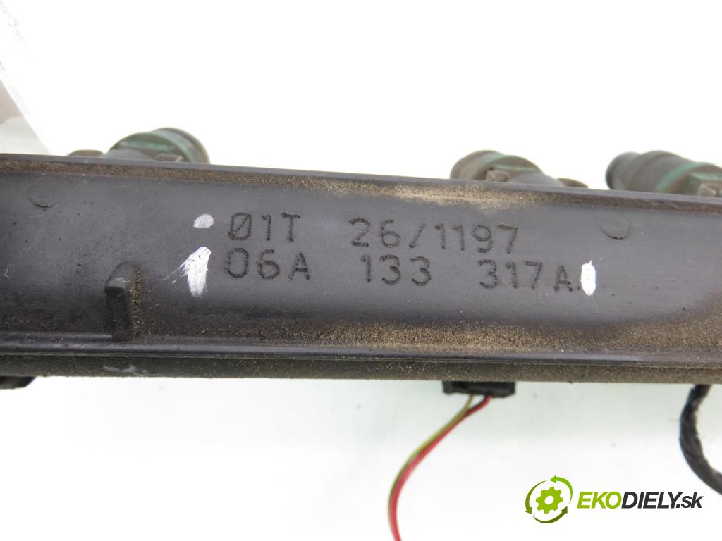 AUDI A3 (8L1) HB 2001 75,00 1.6 - BFQ 1595,00 Lišta vstrekovacia 037906031AL ; 06A133317A (Vstrekovacia lišta)