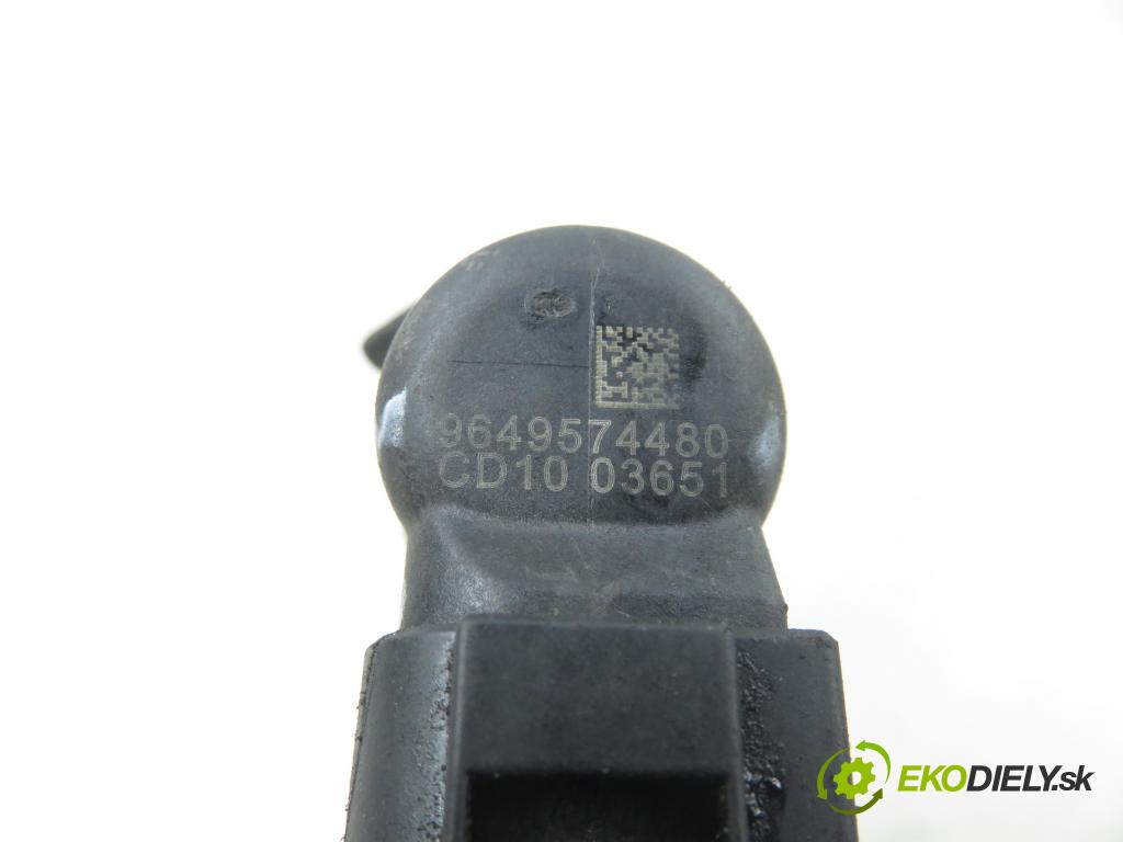 FORD FIESTA V (JH_, JD_) HB 2003 50,00 1.4 TDCi - F6JA 1399,00 Vstrekovacie ventily 9649574480 (Vstrekovací ventil)
